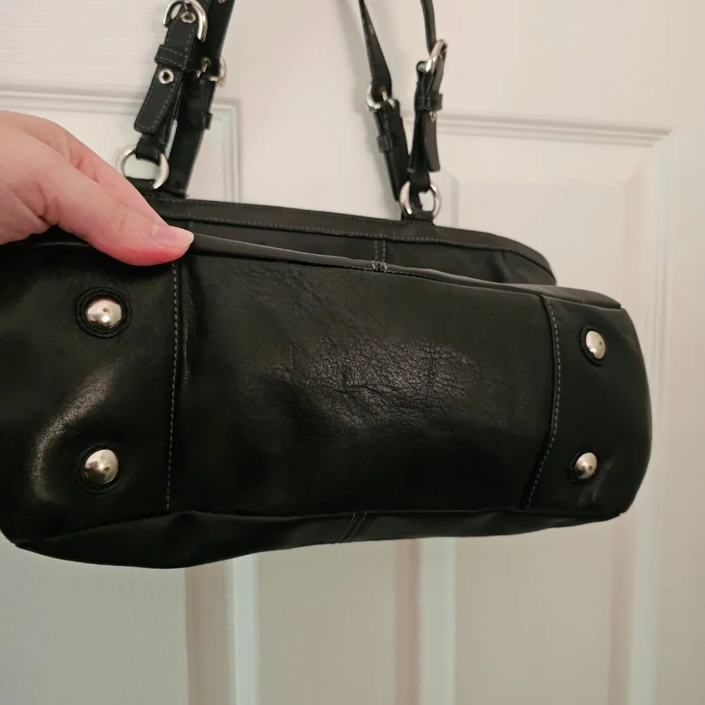 Vintage Coach Shoulder Bag in Black with Silver Hardware - Picture 3 of 10